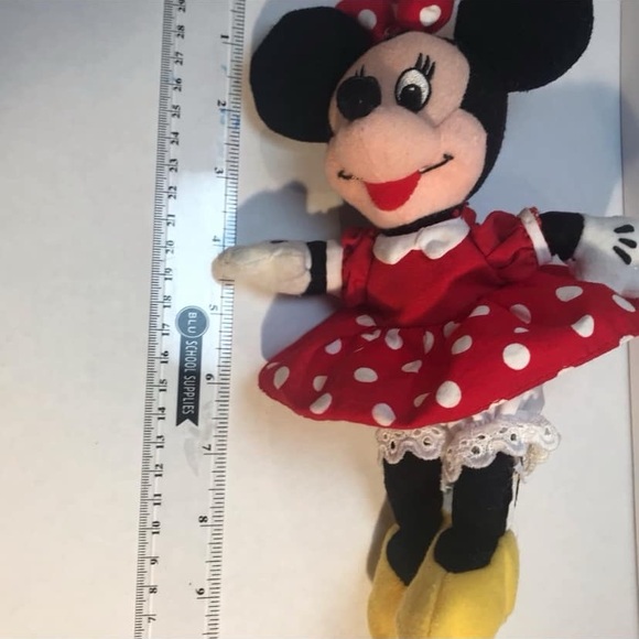 Minnie Mouse - Picture 5 of 5